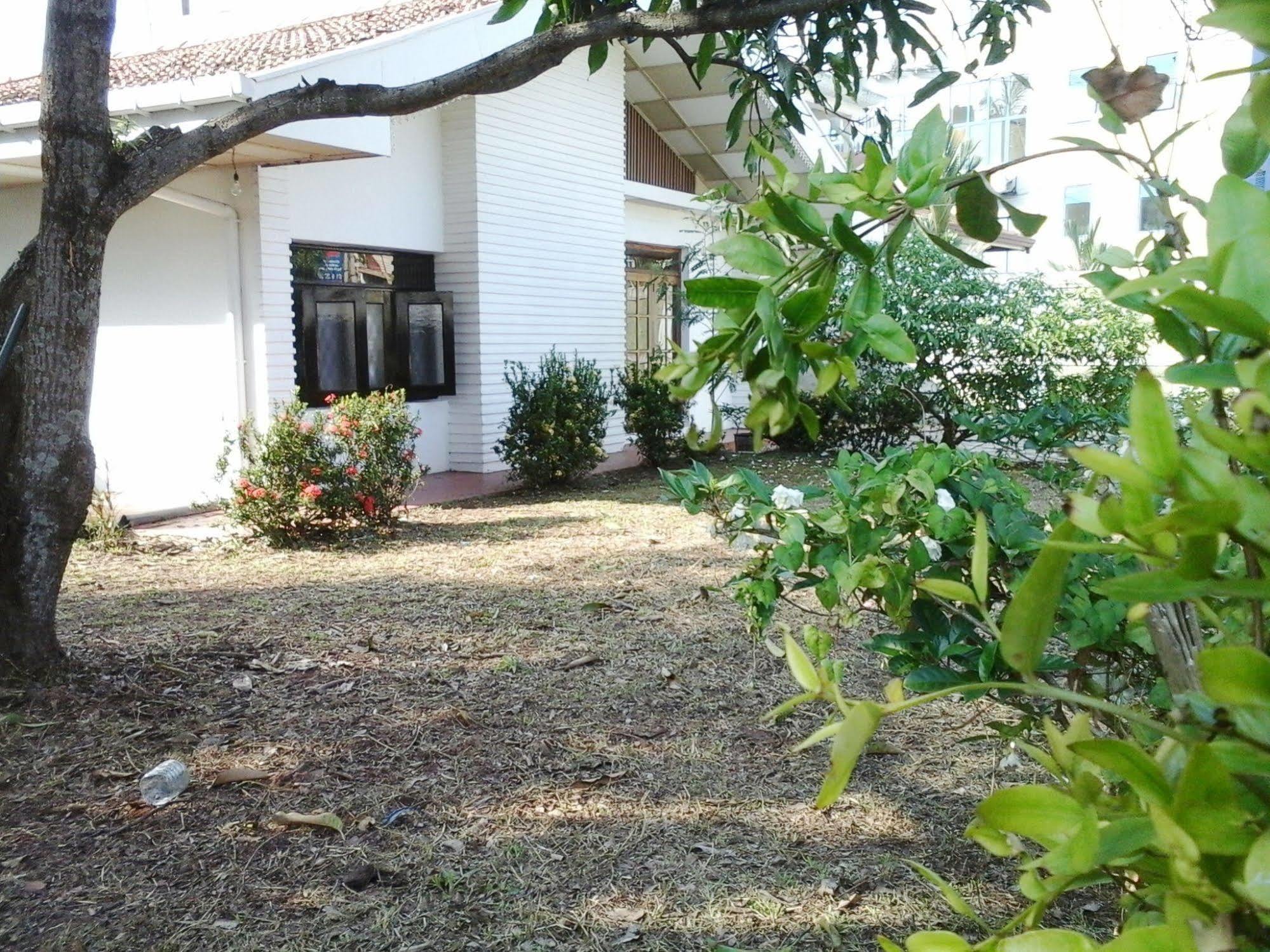 Mazz Homestay Negombo Luaran gambar
